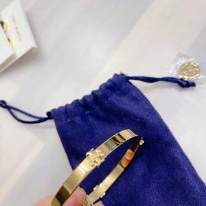[NEW] Tory Burch Women's Metallic Logo Station Bangle Bracelet